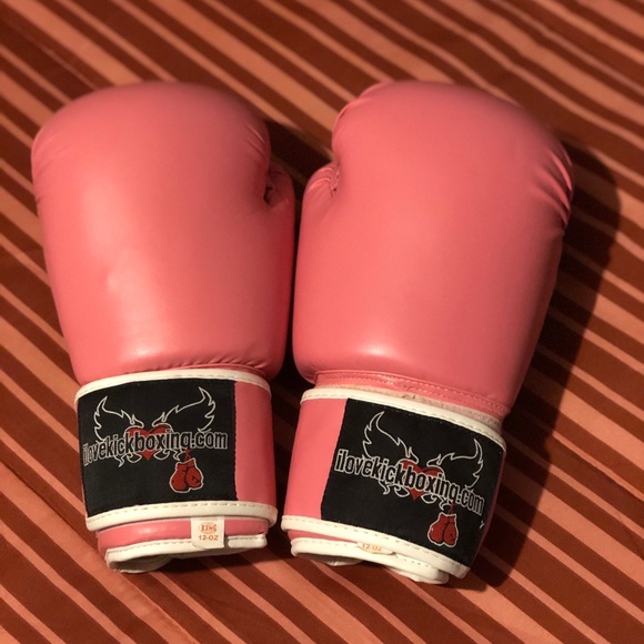 i love kickboxing gloves